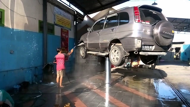 6 Tips Merawat Mobil untuk Pemula, Sederhana dan Mudah! Tips merawat mobil