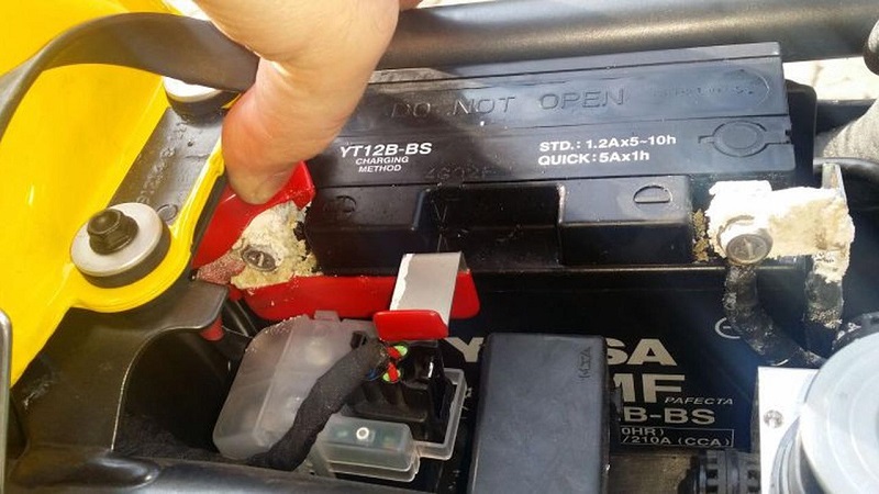 10 Rekomendasi Aki Motor Terbaik, Mana Pilihanmu? tips pilih aki motor untuk harian