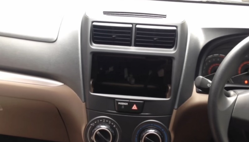 7 Perbedaan Toyota Avanza dan Transmover Taksi interior toyota avanza transmover