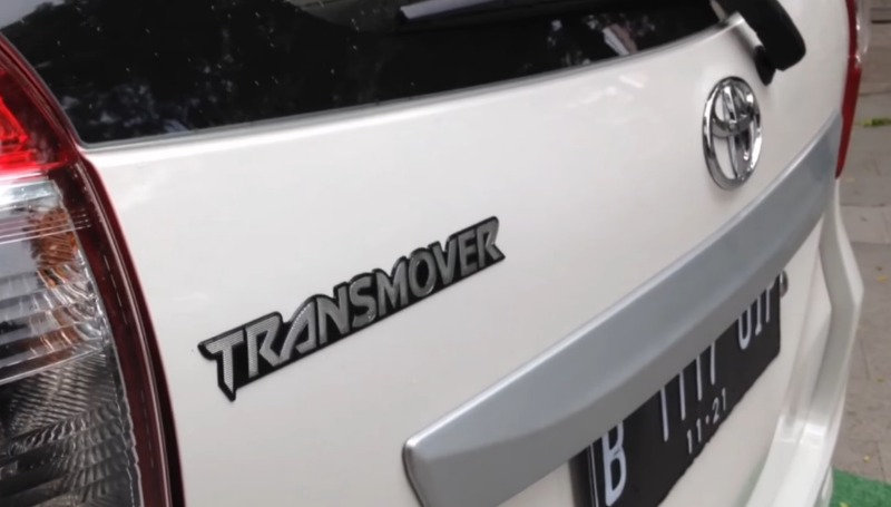 7 Perbedaan Toyota Avanza dan Transmover Taksi toyota avanza dan transmover 002