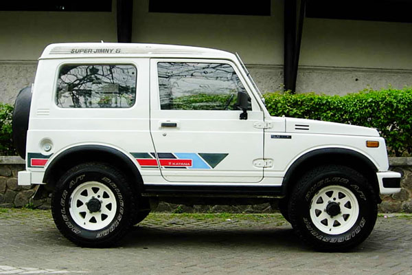 Perbedaan Jimny Vs Katana, Pecinta Off-road Wajib Tahu! Suzuki Jimny Katana