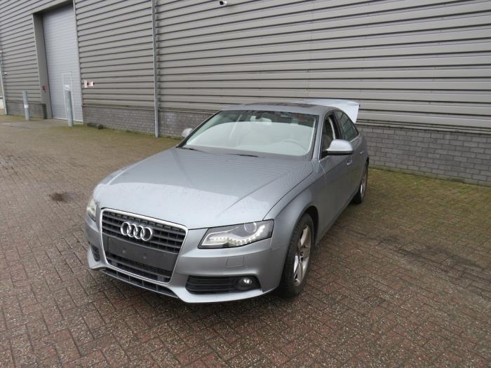 7 Rekomendasi Mobil Mewah Bekas di bawah Rp 200 Juta Audi A4 1.8 TFSI 2008, Mobil mewah bekas