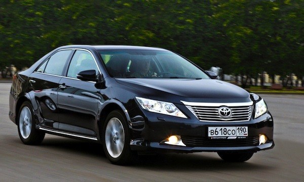 7 Rekomendasi Mobil Mewah Bekas di bawah Rp 200 Juta Toyota Camry 2013, Mobil Bekas Mewah