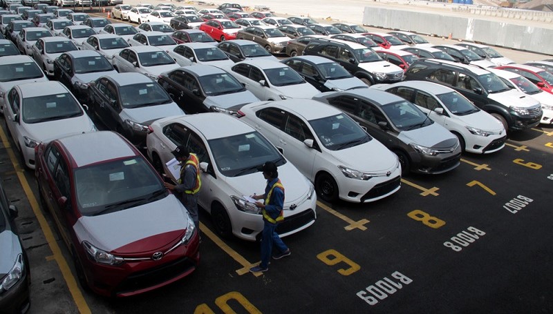 10 Mobil Terlaris Oktober, Avanza Tiarap Lagi? Daftar mobil terlaris di Indonesia