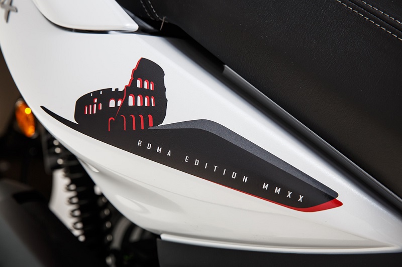 Yamaha XMAX Roma Edition Dijual Rp97 Jutaan, Rayakan Bebas Korona Xmax edisi sepsial