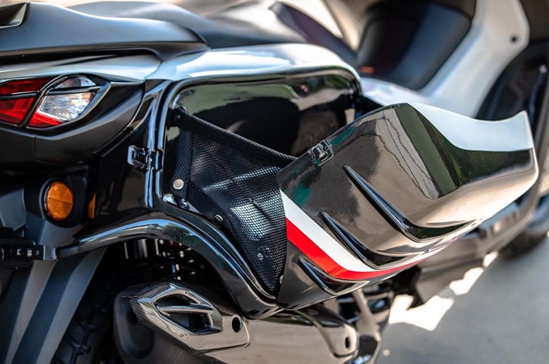 Sosok Yamaha Nmax Adventure Muncul di Thailand boks yamaha nmax adventure