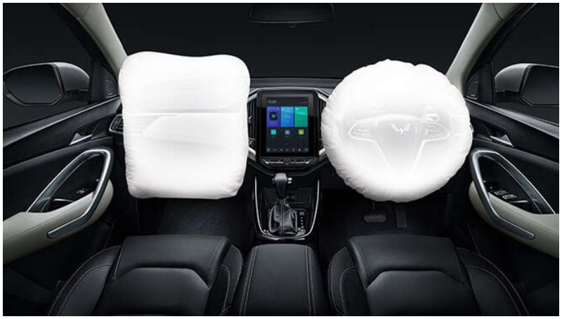 7 Kekurangan Wuling Almaz, Jangan Asal Beli airbag Wuling cuma 4, jadi kekurangan Wuling Almaz