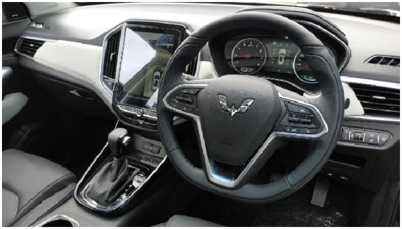 7 Kekurangan Wuling Almaz, Jangan Asal Beli lingkar kemudi belum dilengkapi paddle shift, kekurangan Wuling Almaz