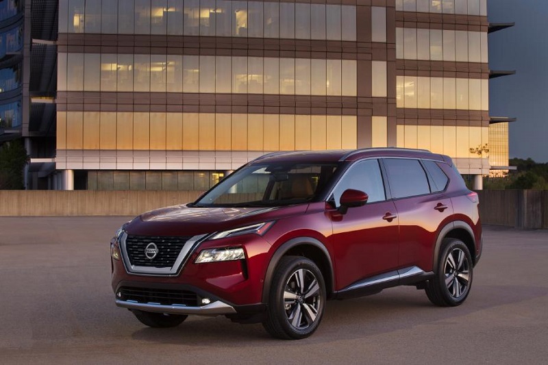 spesifikasi nissan x-trail terbaru