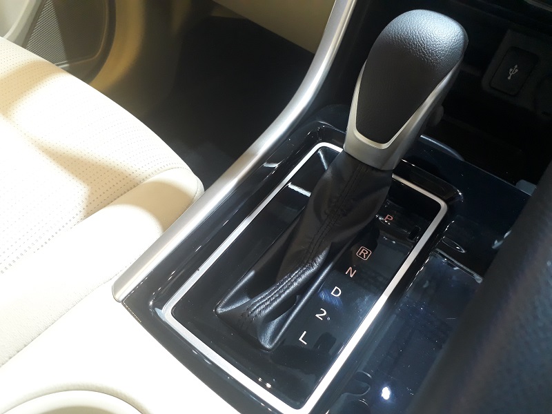 5 Kekurangan Mitsubishi Xpander, Ketahui Sebelum Membeli Transmisi matik lemot, jadi kekurangan Mitsubishi Xpander
