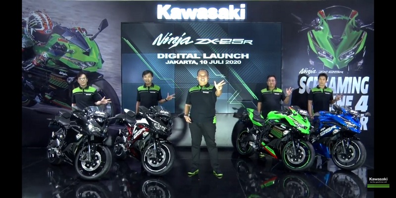 5 Perbedaan Ninja ZX-25R Special Edition Vs Standard Kawasaki Ninja ZX-25R Special Edition Vs Standard