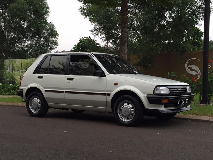 6 Mobil Tahun 80an yang Diburu Masyarakat Hingga Kini Toyota Starlet XL