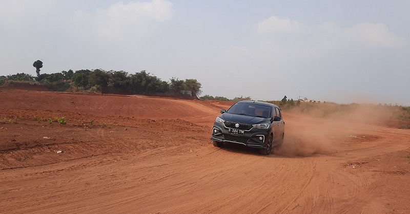 Menakar Konsumsi BBM Suzuki Ertiga, Benarkah Irit? Kelebihan Suzuki Ertiga Suzuki Sport