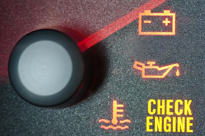 5 Penyebab Lampu Indikator Mobil Menyala Terus lampu indikator mobil menyala terus check engine