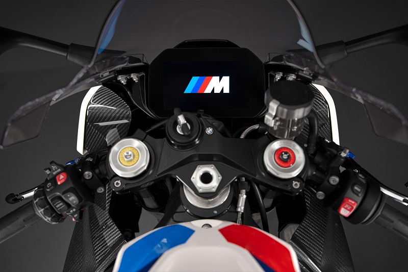 BMW M 1000 RR, Motor Seri-M Pertama di Dunia bmw m 1000 rr