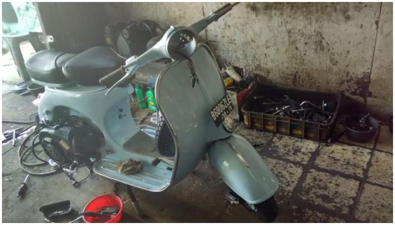 Ini Takaran Oli Samping Vespa yang Tepat Oli Vespa tua