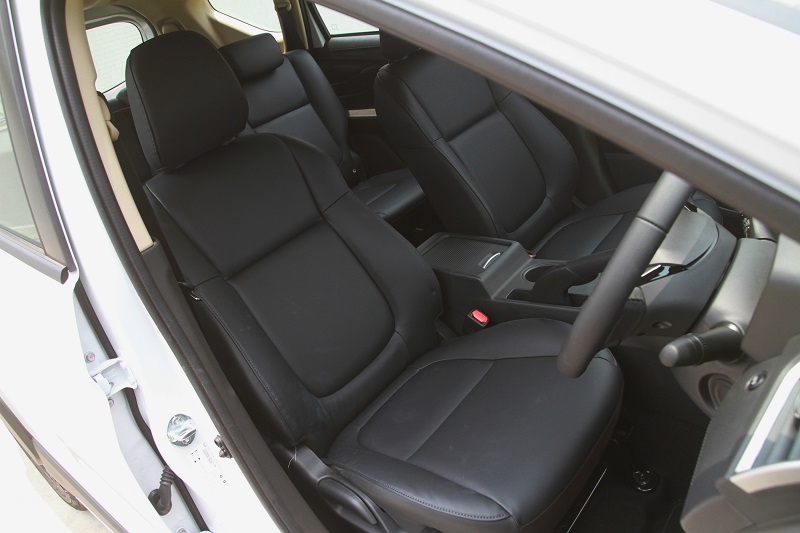 3 Kelebihan Xpander Cross Black Edition Seharga Rp 300 Juta Mitsubishi Xpander Cross black edition