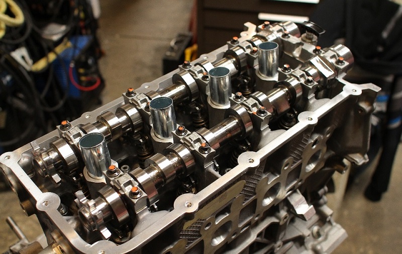 Mengenal Perbedaan Mesin DOHC Vs SOHC, Mana yang lebih baik? Mengenal lebih dekat mesin DOHC Vs SOHC
