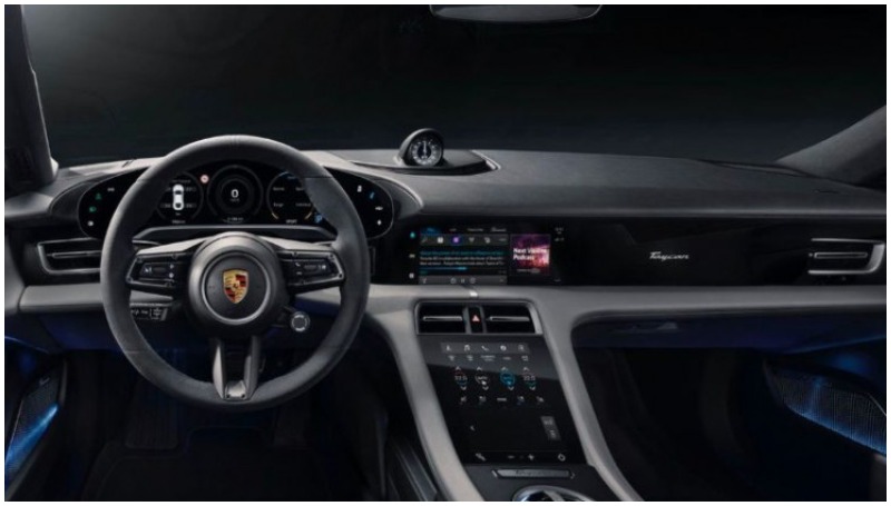 Mengenal Fitur Apple Podcasts yang Rambah ke Mobil Listrik Apple Podcasts di Porsche Taycan