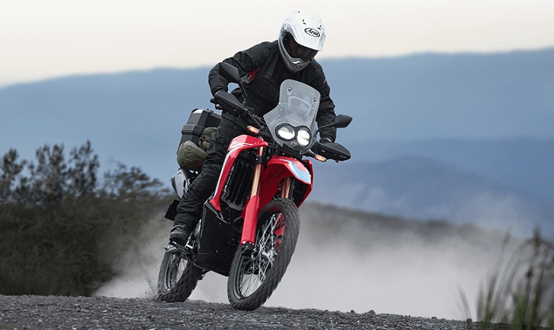 5 Tips Naik Motor Offroad untuk Pemula, Dijamin Bisa! tips naik motor offroad