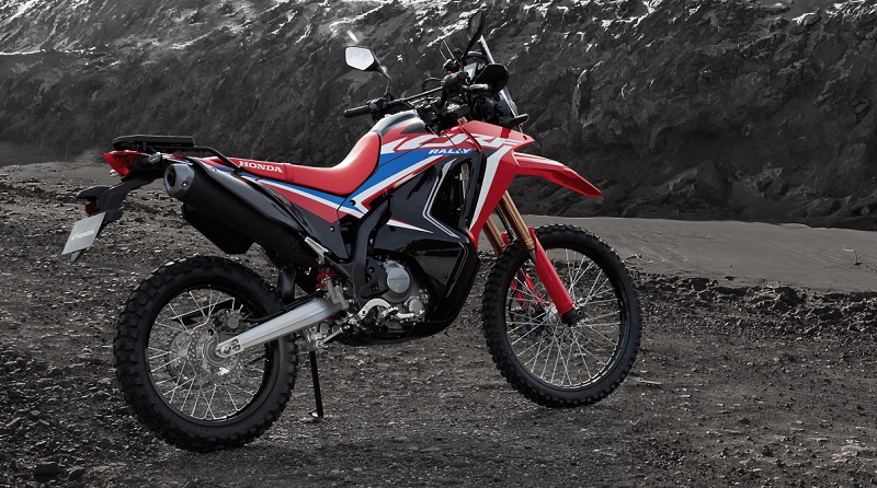 5 Perbedaan Honda CRF250 Rally Baru Vs Lama Honda CRF250 Rally baru vs lama