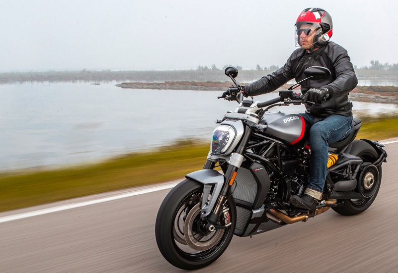 Ducati XDiavel Black Star, Cruiser Paling Sporty ducati xdiavel black star