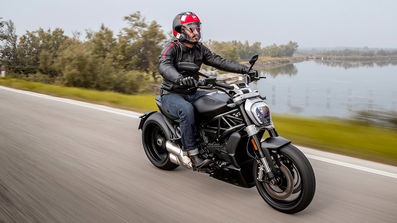 Ducati XDiavel Black Star, Cruiser Paling Sporty ducati xdiavel dark 2021