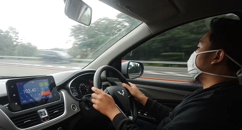 6 Tips Berkendara Mobil Aman Saat Pandemi Covid-19 kelebihan dan kekurangan mobil matic