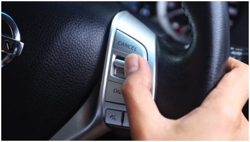 Ini Kegunaan Cruise Control Mobil, Awas Salah Kaprah! Penggunaan cruise control yang tepat