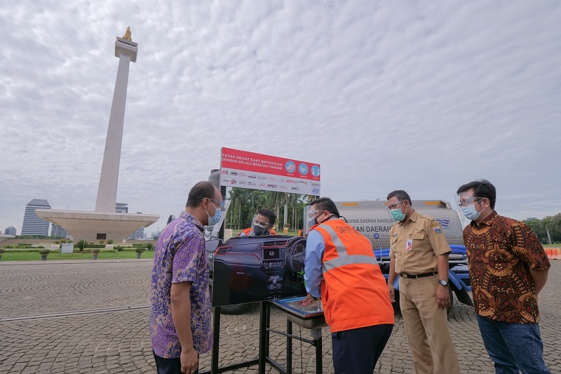 Komunitas Mobil Honda Berikan Fasilitas Cuci Tangan ke Monas Komunitas mobil Honda serahkan fasilitas cuci tangan untuk Monas