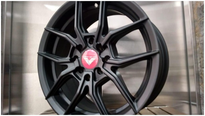 5 Velg Mobil Terbaik yang Cocok Untuk Modifikator Pelek Vossen umumnya memiliki diameter yang besar