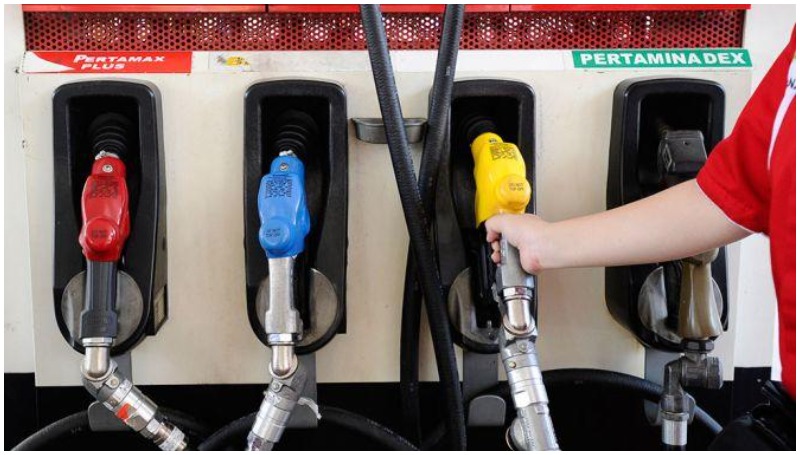 3 Tips Isi Bensin Mobil, Jangan Sembarangan! Dampak Pertalite dicampur Premium