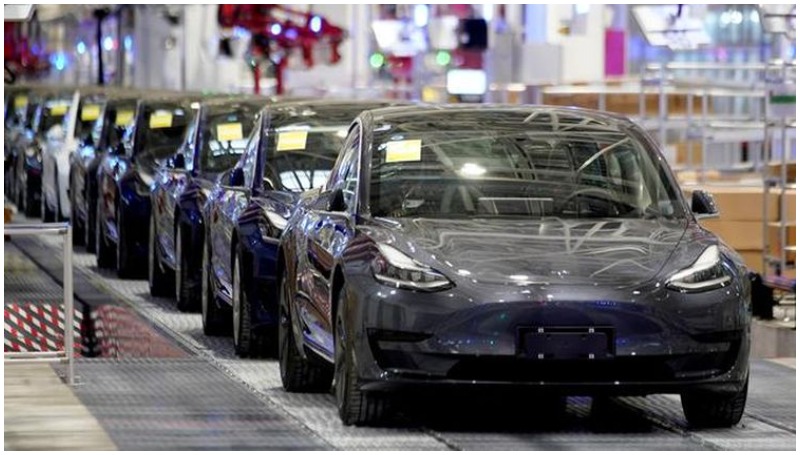 Proposal Investasi Tesla ke Pemerintah RI Sudah Tiba Proposal investasi Tesla untuk jajaki pasar mobil listrik Indonesia