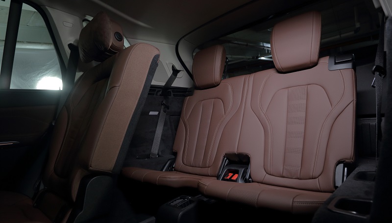 BMW X5 7-Seater 2021, Lebih Mewah dan Nyaman interior bmw x5 7-seater 2021