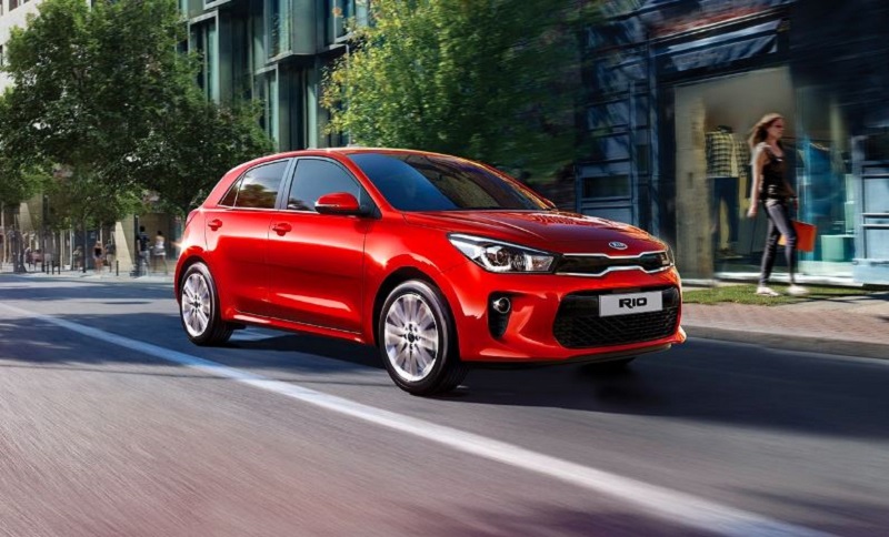 Rekomendasi 6 Mobil Hatchback Terbaik 2021 kia rio