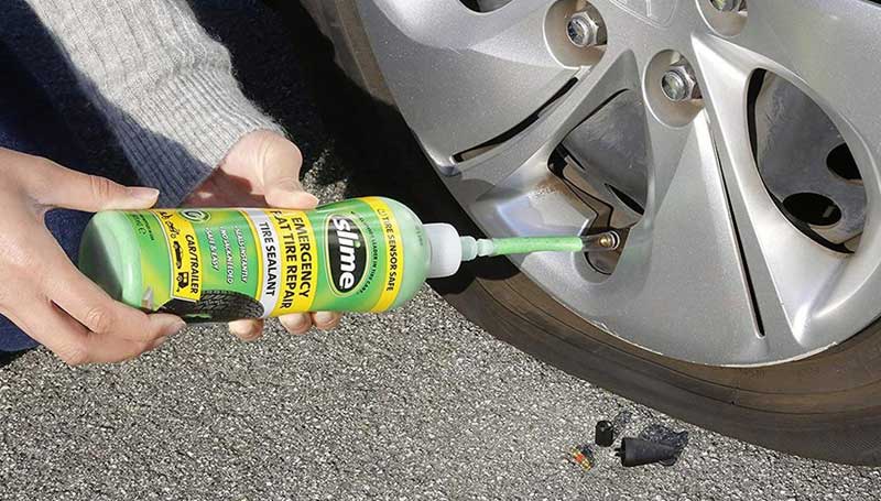 Ban Tubeless Mobil Kena Paku, Harus Panik? Ban tubeless mobil kena paku