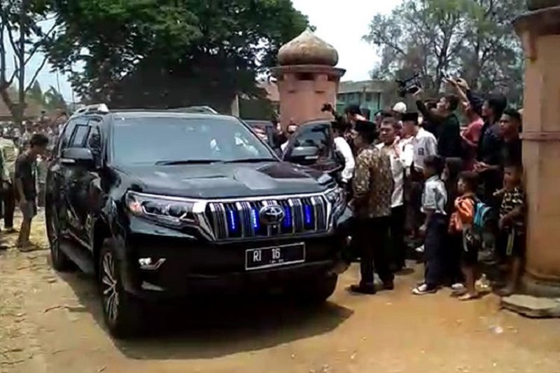 5 SUV Premium Pejabat Negara di Indonesia mobil suv premium pejabat