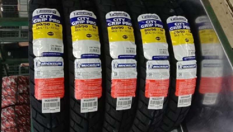 Perbedaan Ban Motor Balap dan Harian, Jangan Salah! Ban motor balap dan harian michelin