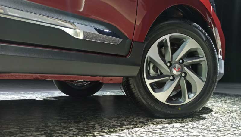 5 Perbedaan Wuling Confero S Facelift Vs Lama Perbedaan oonfero s facelift vs lama
