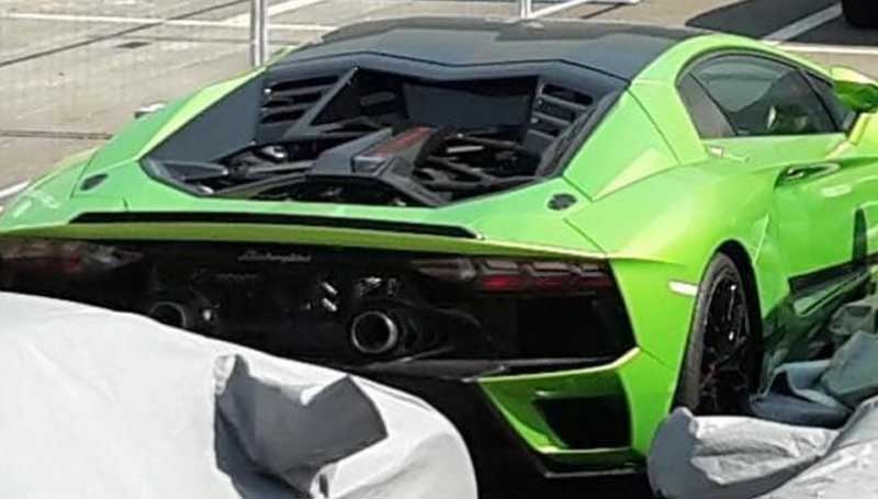 Model Terbaru Lamborghini, Bertahan dengan Mesin V12 Model terbaru Lamborghini
