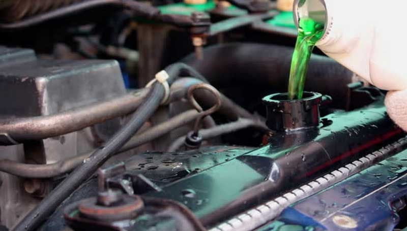 5 Cara Menguras Radiator Mobil, Jangan Asal! cara menguras radiator mobil