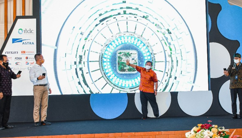 Toyota Sumbang Kendaraan Listrik untuk Bali Toyota sumbang kendaraan listrik