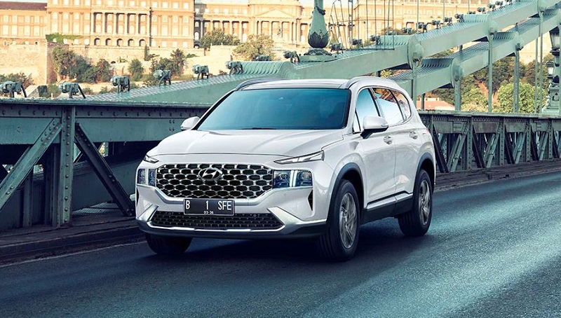3 Perbedaan Hyundai Santa Fe Diesel Vs Bensin, Signifikan! kelebihan hyundai santa fe 2021