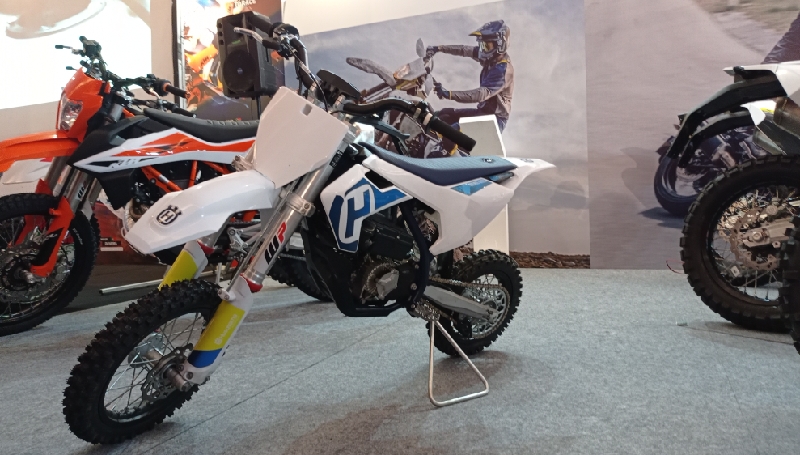 7 Merek Motor Listrik di IIMS Hybrid 2021 Merek Motor Listrik