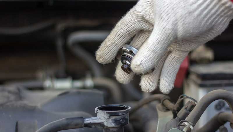 6 Tips Servis Mobil untuk Mudik, Supaya Aman di Jalan Tips servis mobil untuk mudik