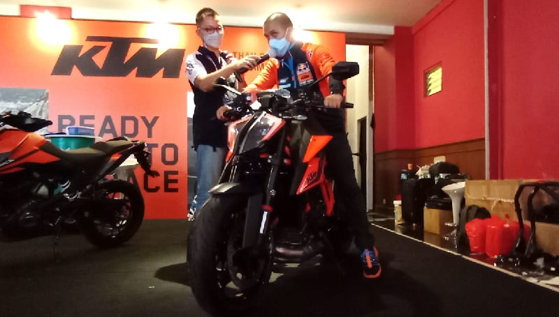 KTM 1290 Super Duke R 2021 Mejeng Di 
