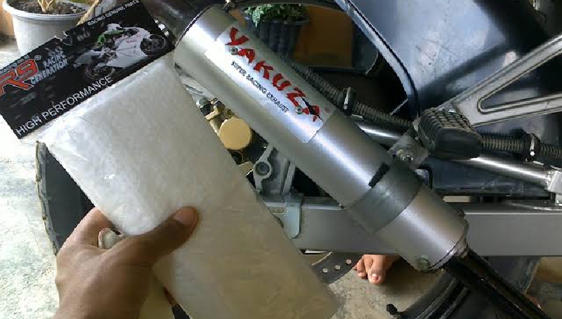 Cara Memasang Glasswool Pada Knalpot 2 Tak, Mudah? Cara memasang glasswool pada knalpot 2 tak