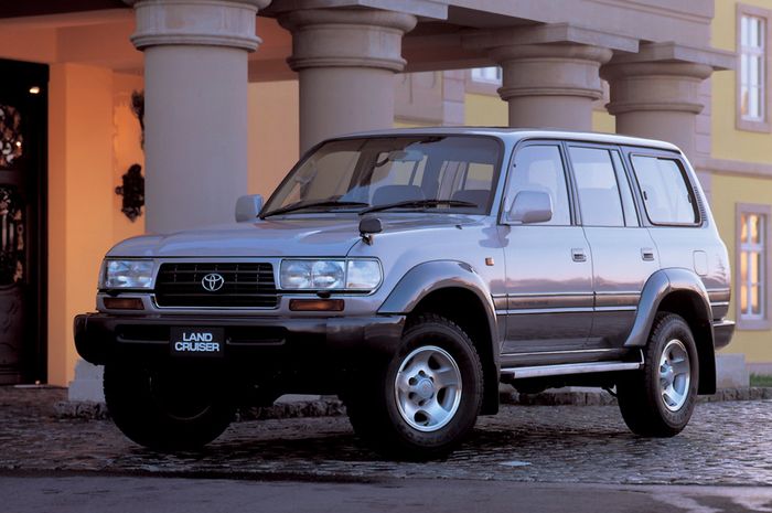 Sejarah Toyota Land Cruiser, Evolusi Sang Mobil Perang sejarah toyota Land Cruiser - seri 80