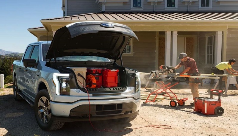 Pick Up Listrik, Ford F-150 Lightning Resmi Meluncur! ford f-150 lightning - bagasi depan