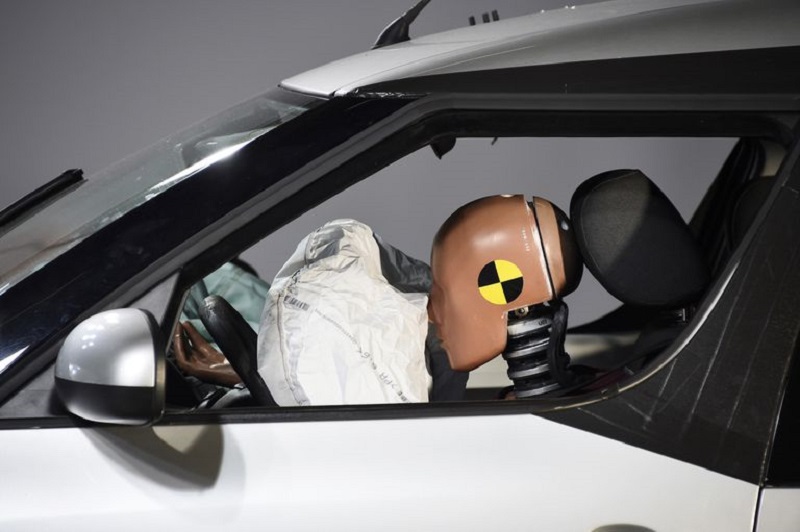 Kenali Jenis dan Cara Kerja Airbag Mobil airbag mobil